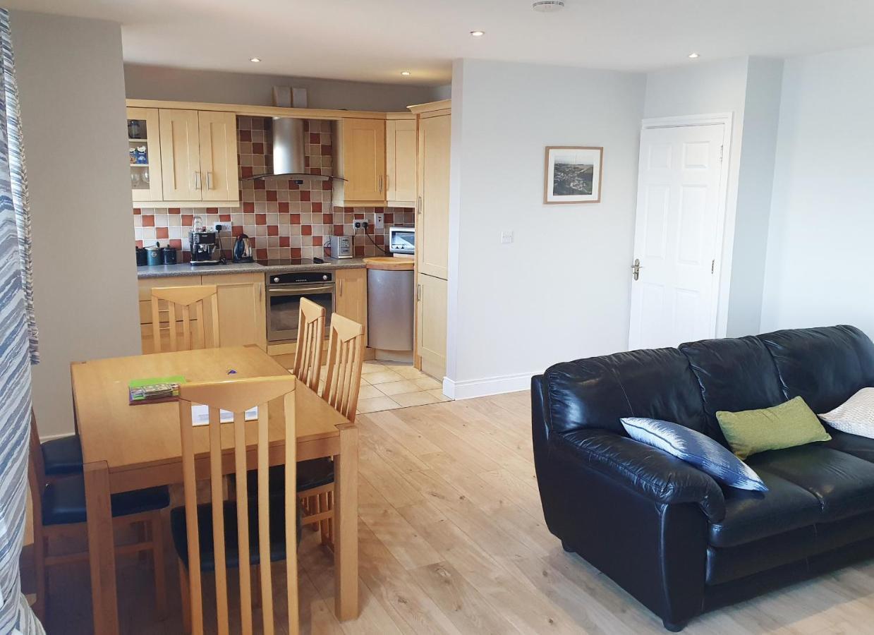 Ballycotton Holiday Apartment No 6 By Trident Holiday Homes Buitenkant foto